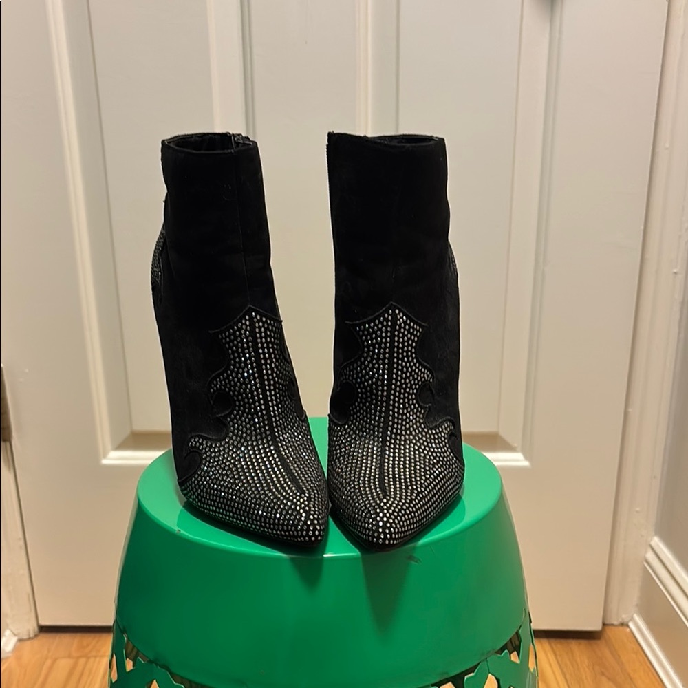 Sleek Black and Silver Ankle Boots with Modern Design